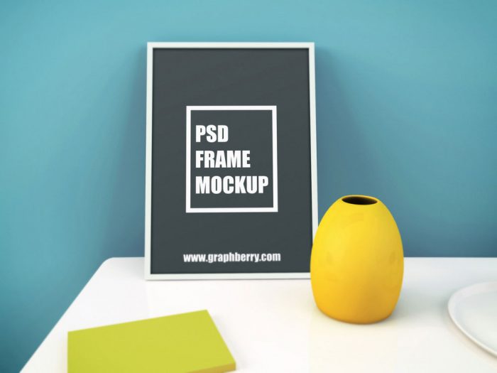 Free Picture Frame Mockup PSD | Mockuptree